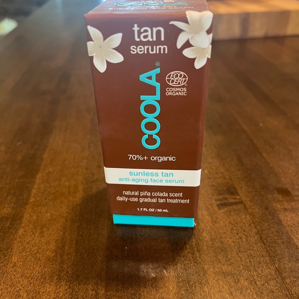 New Box .. COOLA Tan Serum